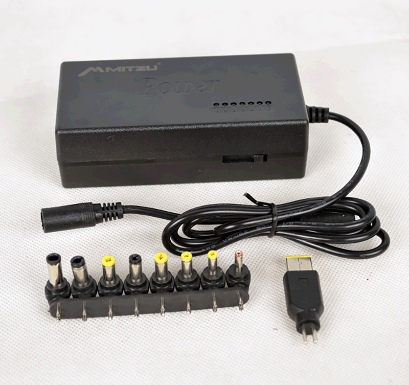 70W UNIVERSAL ADAPTER