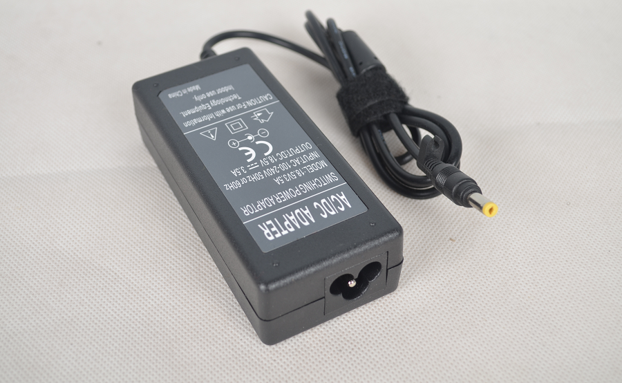 18.5V3.5A  Laptop Adapter