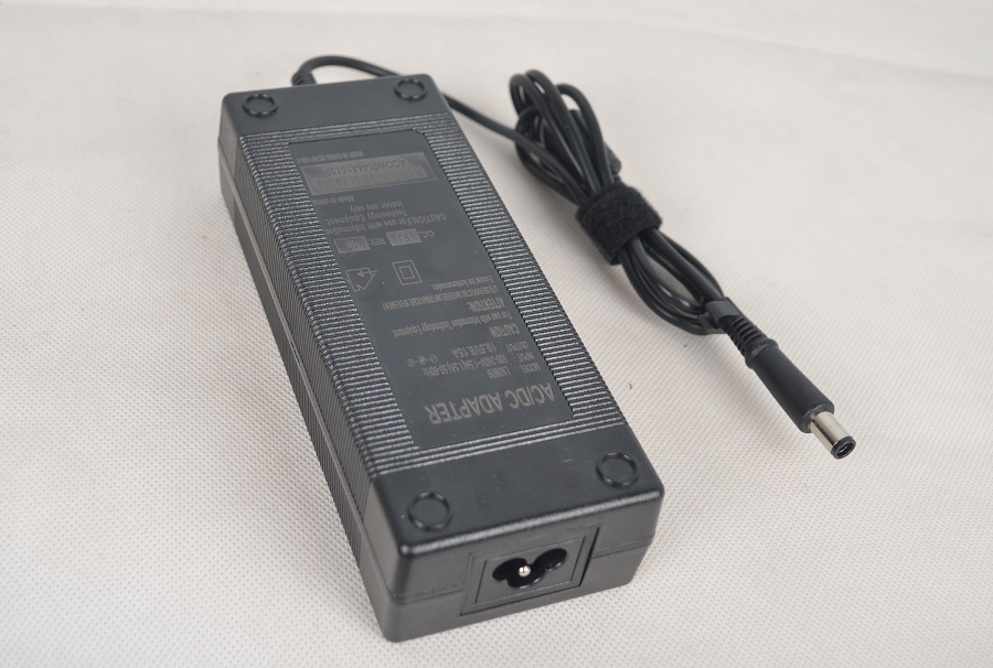19.5V6.15A  Laptop Adapter
